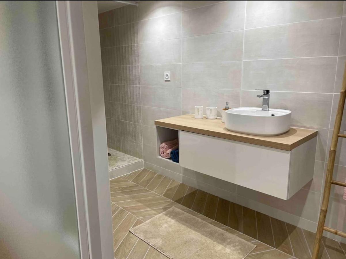 Le Duplex - Gare / Tram / Netflix Apartment Fontaine  Екстериор снимка